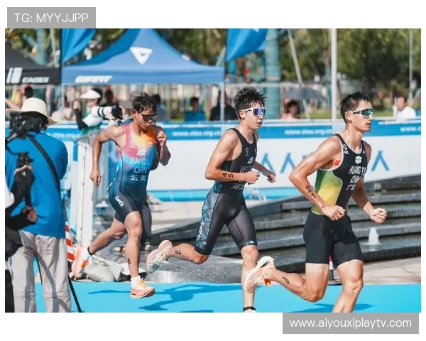 世界铁人三项系列赛阿布扎比站，选手破赛会纪录