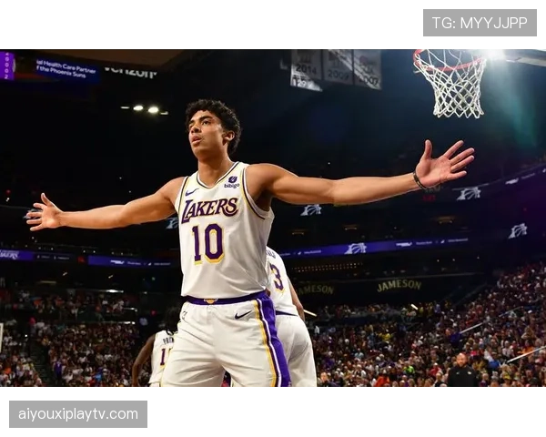 Woj消息:湖人计划与克里斯蒂商讨一份长期续约合同 Woj消息:湖人计划与克里斯蒂商讨一份长期续约合同